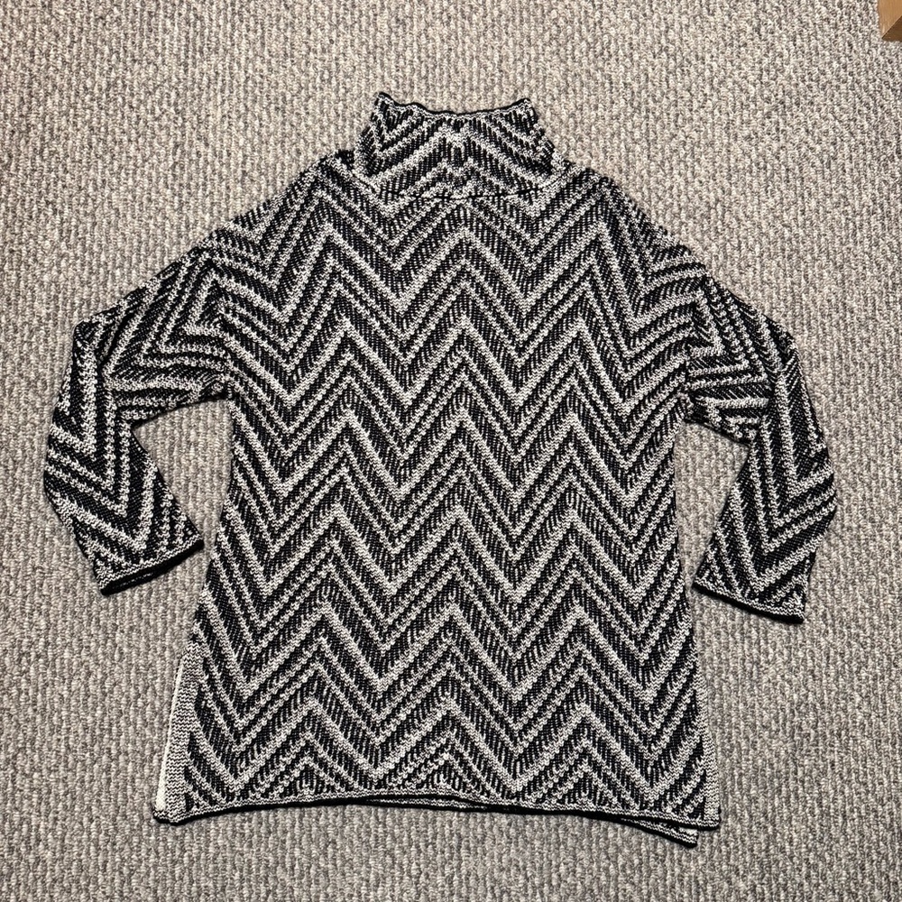 Eileen Fisher Black and Cream Chevron Turtleneck Sweater - Picture 8 of 9